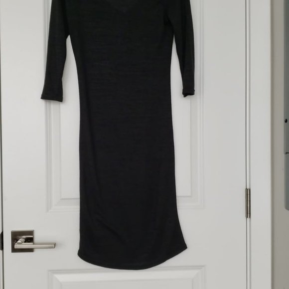 BLACK V - NECK DRESS - Picture 2 of 3